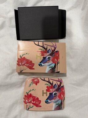 Deer Palette by Hourglass Ambient Lighting Edit Beige & Gold. Compact. Brand new